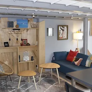 Air-conditioned Duplex With Furnished Terrace In The City Center Apartment
