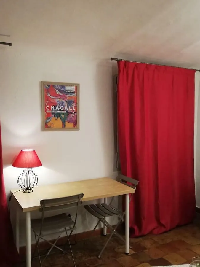 Studio Ensoleille, Typique Centre Historique, Wifi Aix-en-Provence Apartment