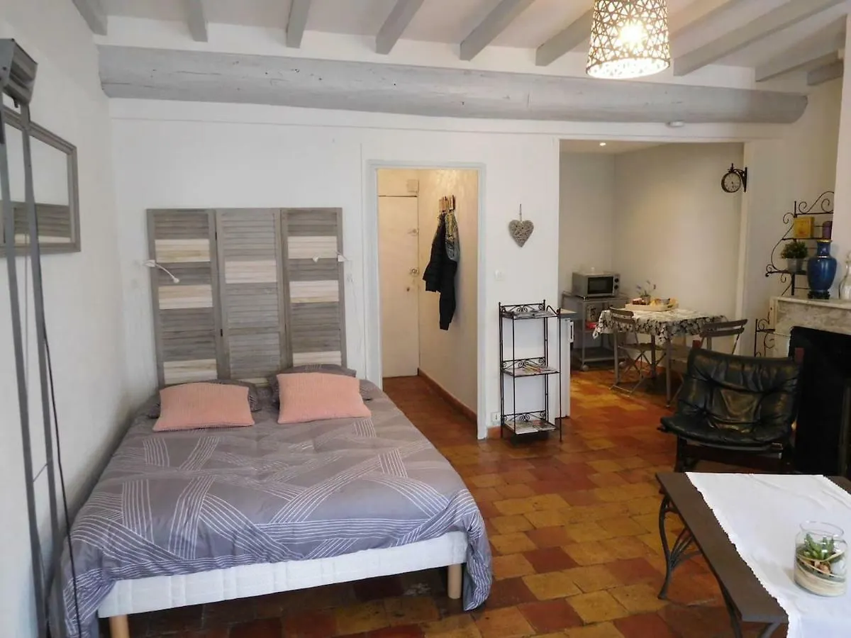 Studio Ensoleille, Typique Centre Historique, Wifi Aix-en-Provence 0*,  France