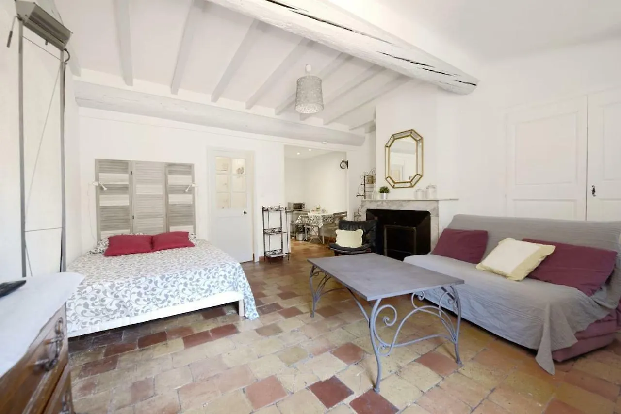 Studio Ensoleille, Typique Centre Historique, Wifi contacts