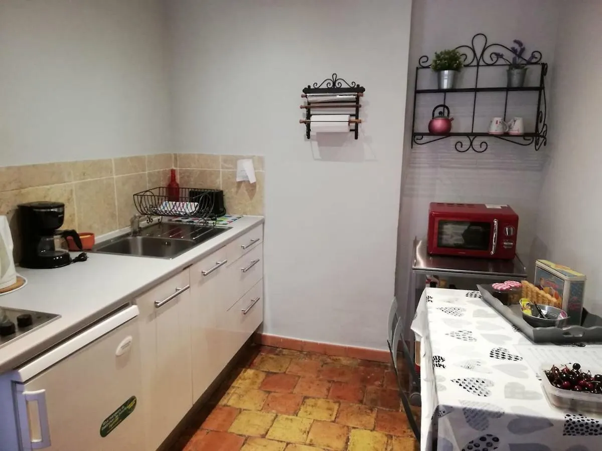 Apartment Studio Ensoleille, Typique Centre Historique, Wifi Aix-en-Provence France