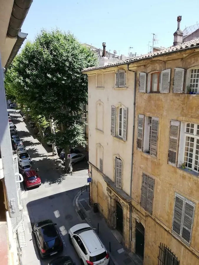 Apartment Studio Ensoleille, Typique Centre Historique, Wifi Aix-en-Provence France