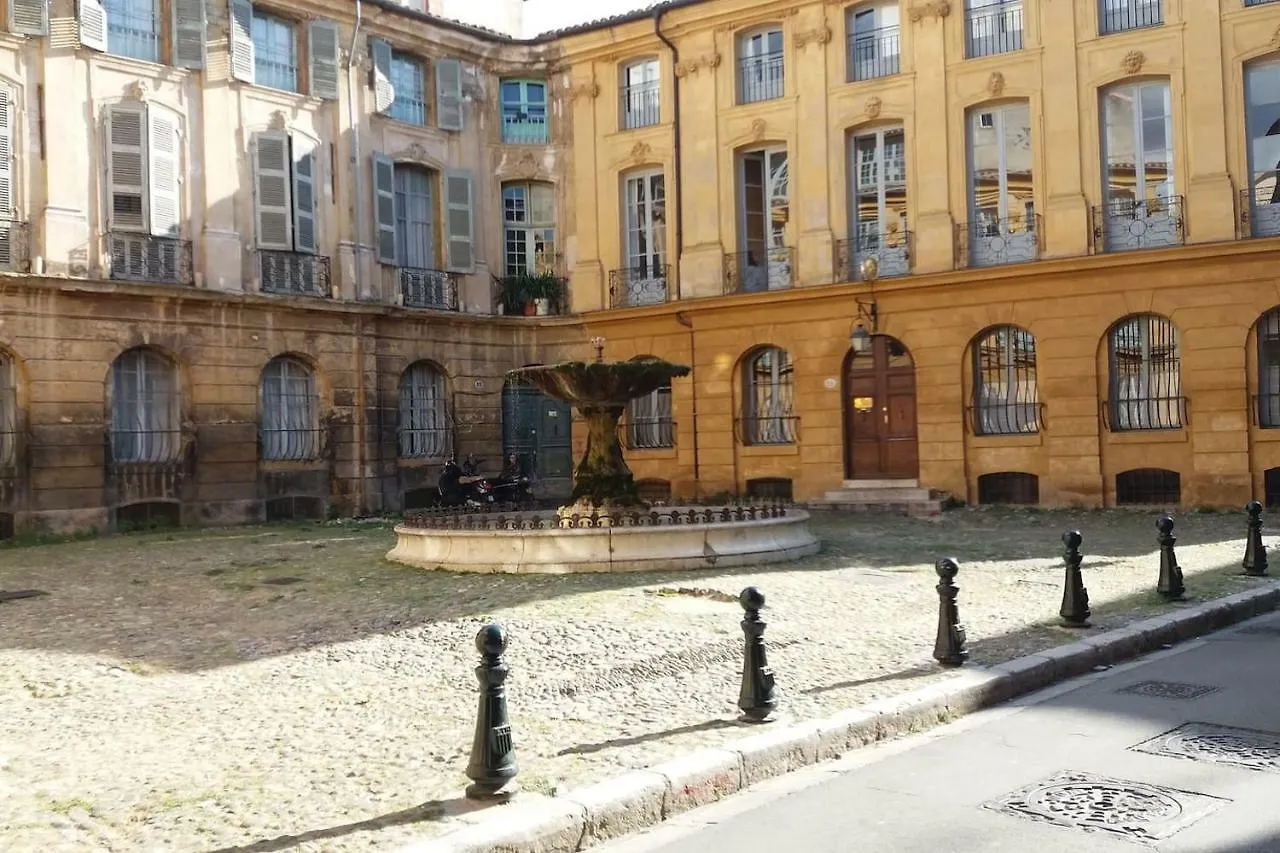 Studio Ensoleille, Typique Centre Historique, Wifi Aix-en-Provence